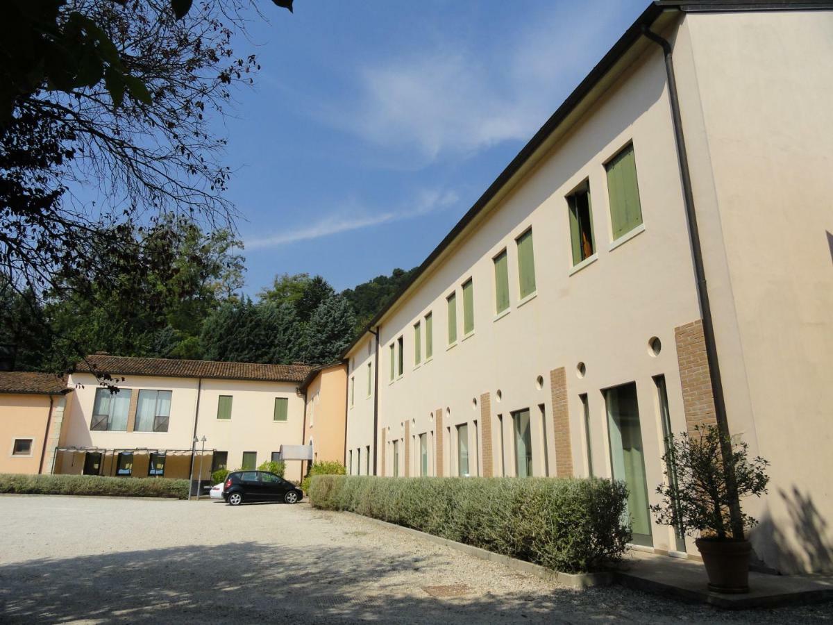 Locanda Perinella Castelgomberto Kültér fotó