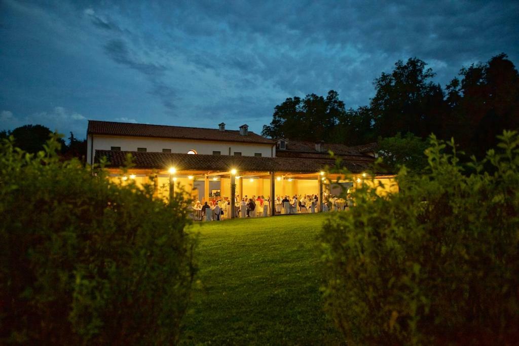 Locanda Perinella Castelgomberto Kültér fotó